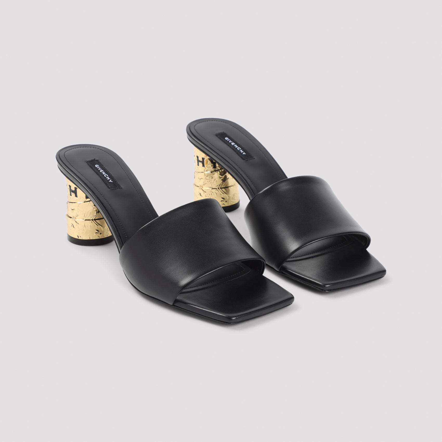 Givenchy Sandals - Black | 1419601994e8b9755a1066132f03881ac53ab820