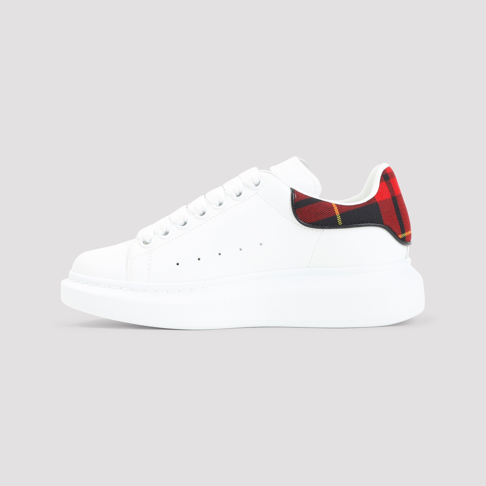 Alexander Mcqueen Oversized Sneakers - WOMEN SHOES - Alexander Mcqueen - T.Luxy