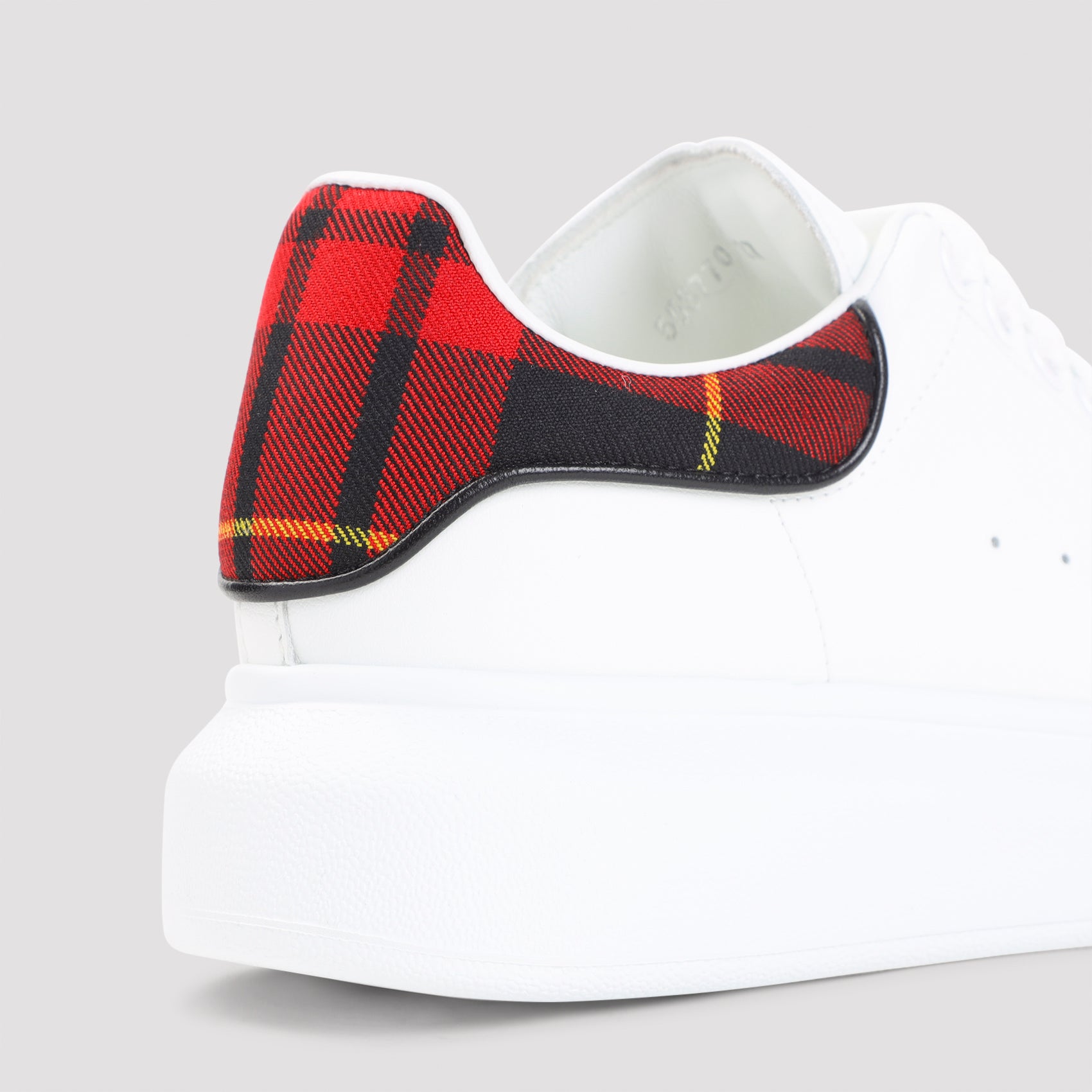 Alexander Mcqueen Oversized Sneakers - WOMEN SHOES - Alexander Mcqueen - T.Luxy