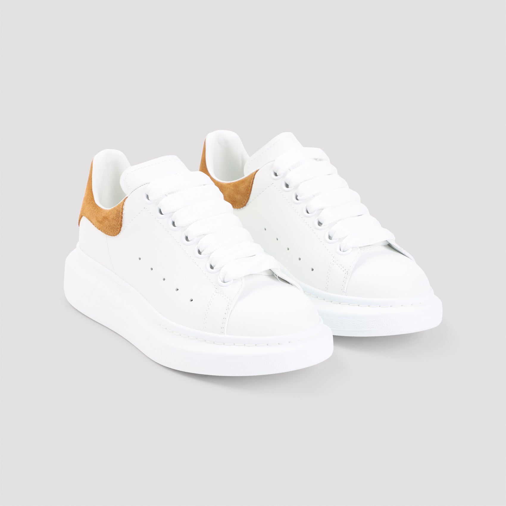 Alexander Mcqueen Oversized Sneakers - WOMEN SHOES - Alexander Mcqueen - T.Luxy