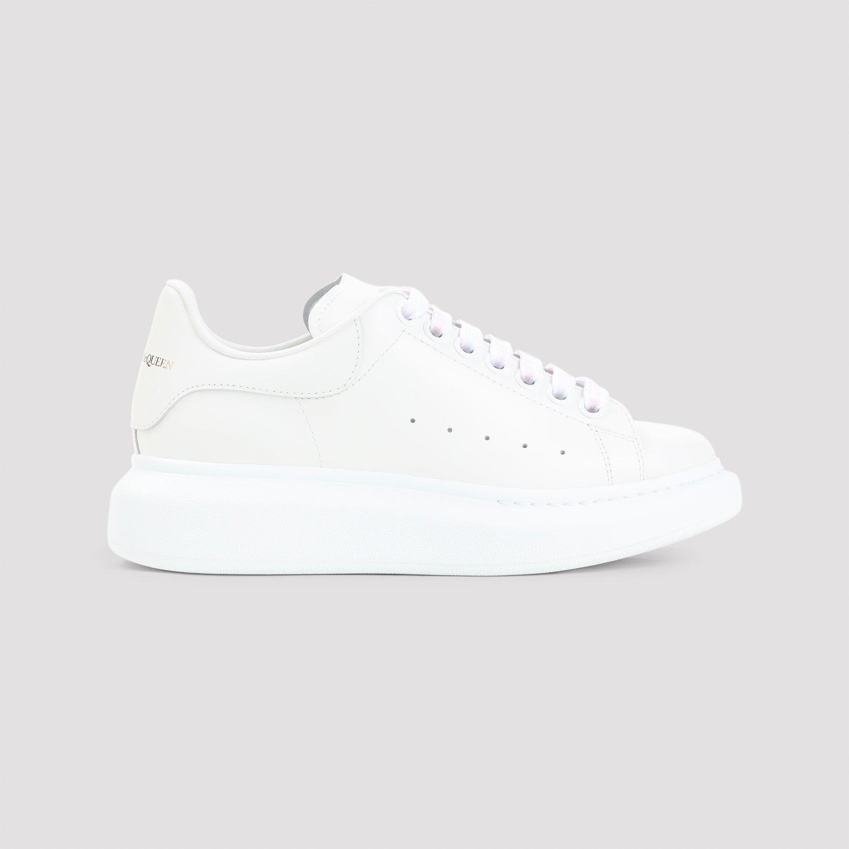 Alexander Mcqueen Oversized Sneakers - WOMEN SHOES - Alexander Mcqueen - T.Luxy