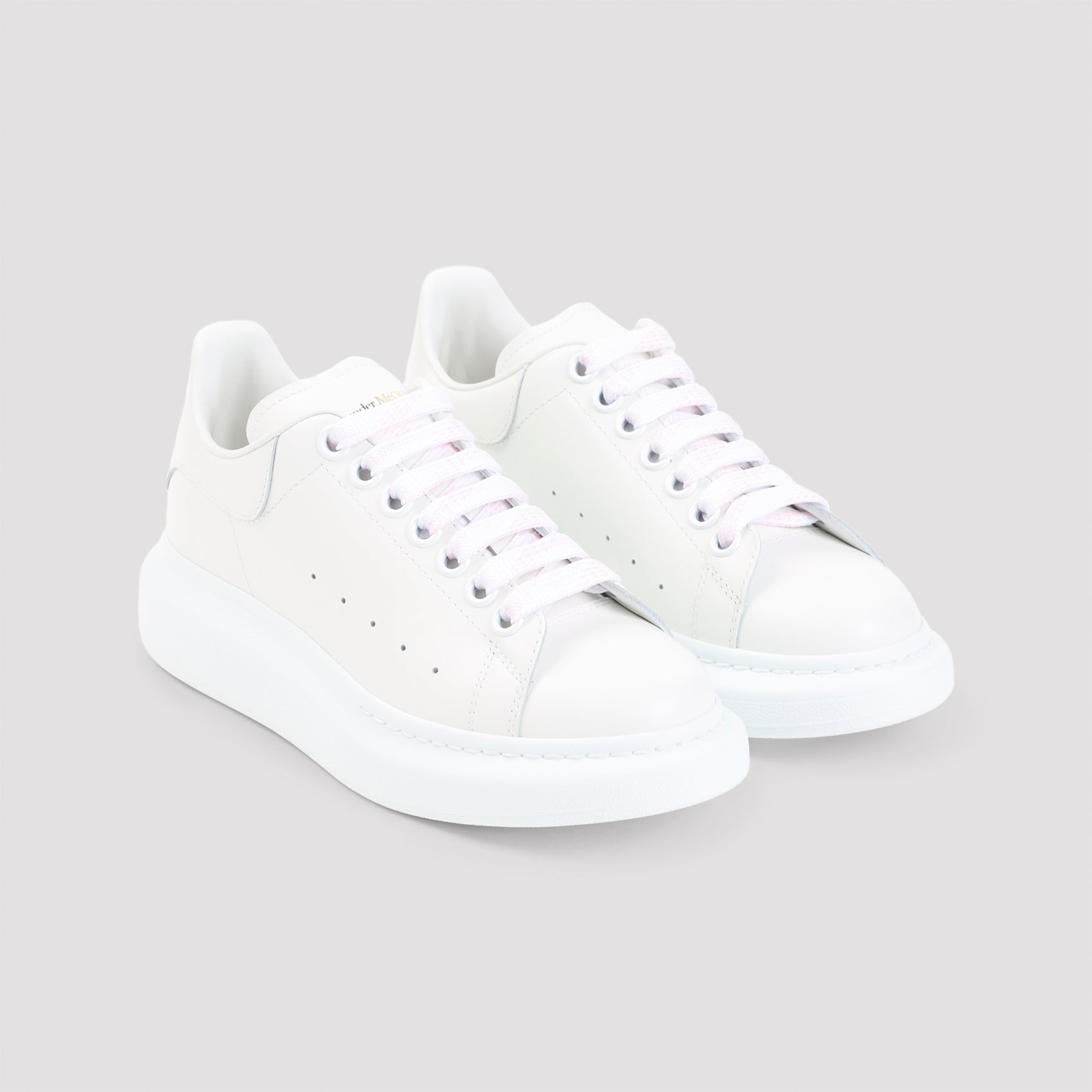 Alexander Mcqueen Oversized Sneakers - WOMEN SHOES - Alexander Mcqueen - T.Luxy
