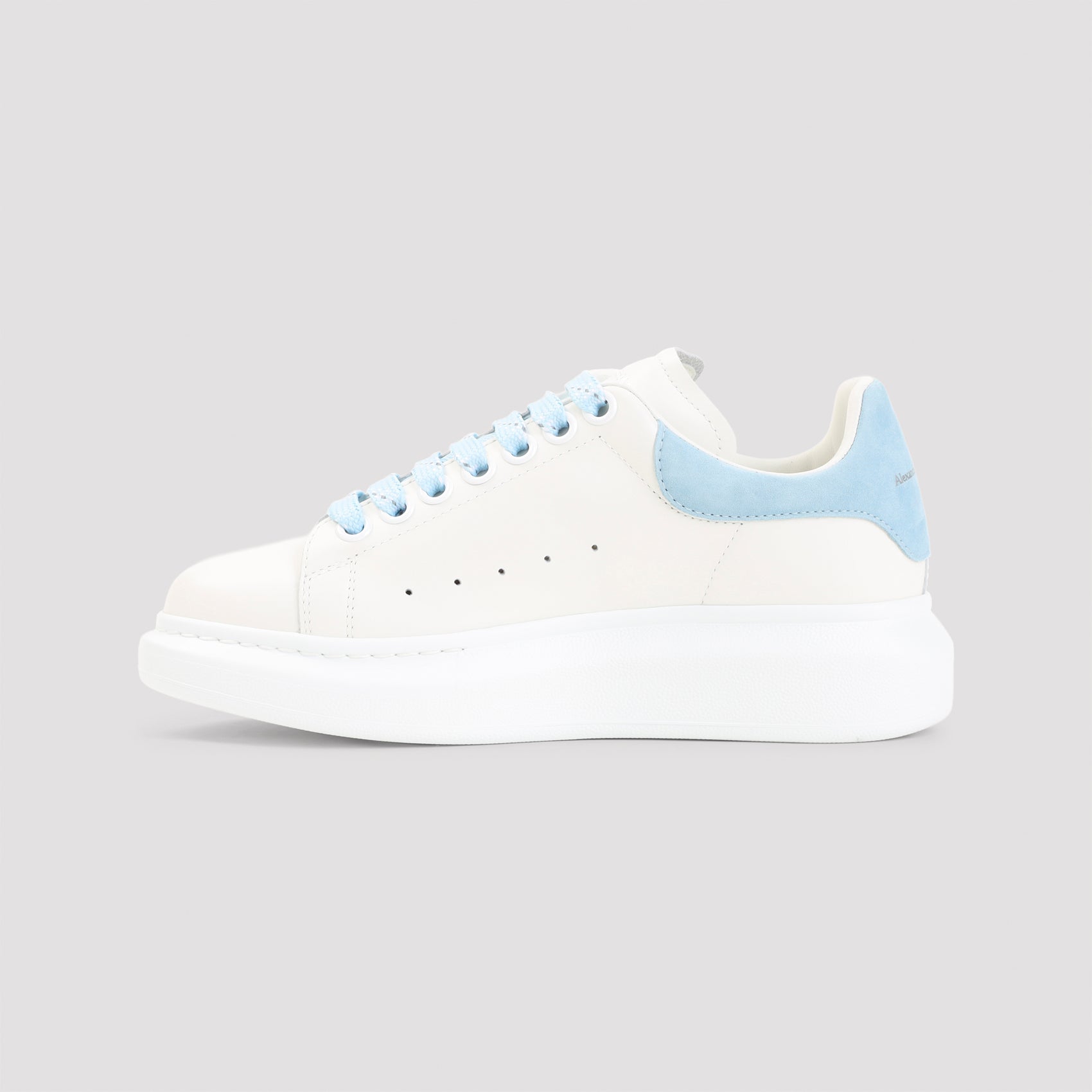 Alexander Mcqueen Oversized Sneakers - WOMEN SHOES - Alexander Mcqueen - T.Luxy