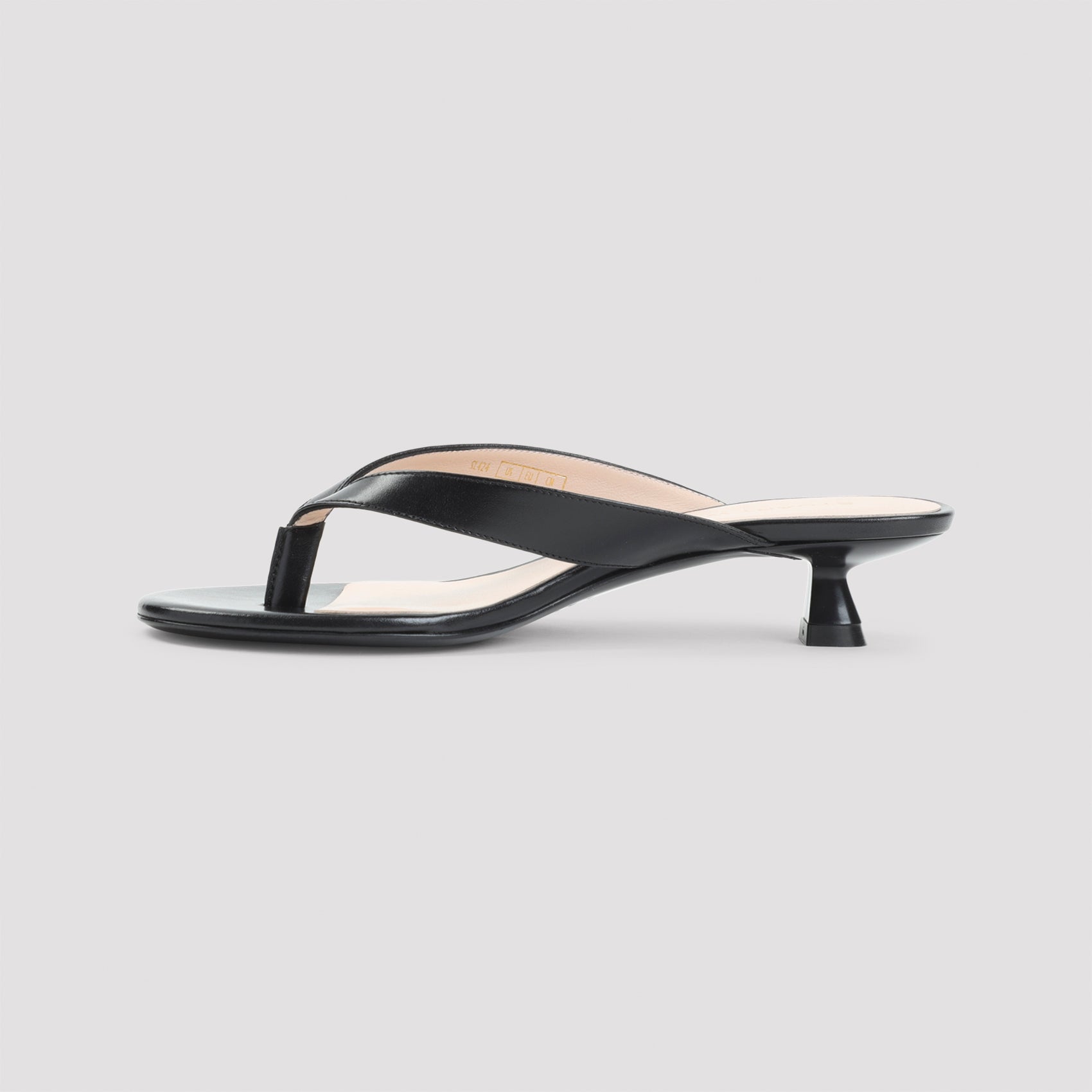 Stuart Weitzman Rio Sleek 35 Sandals - WOMEN SHOES - Stuart Weitzman - T.Luxy