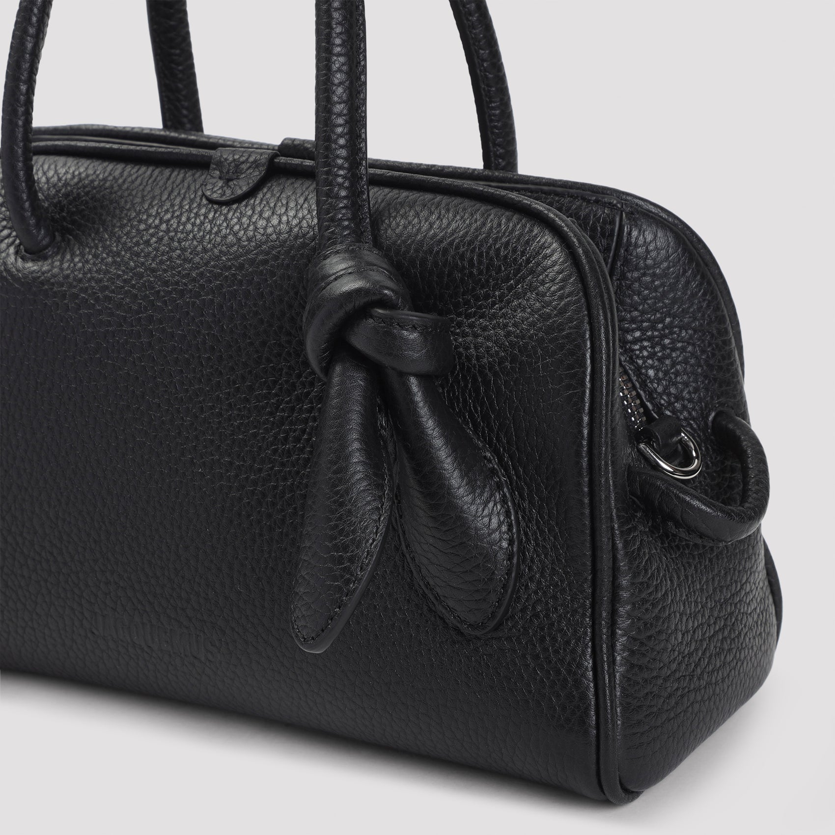 Jacquemus Handbag - Black | 0fb4bde8930b6256cd1a58473c4661ac1baa93f5
