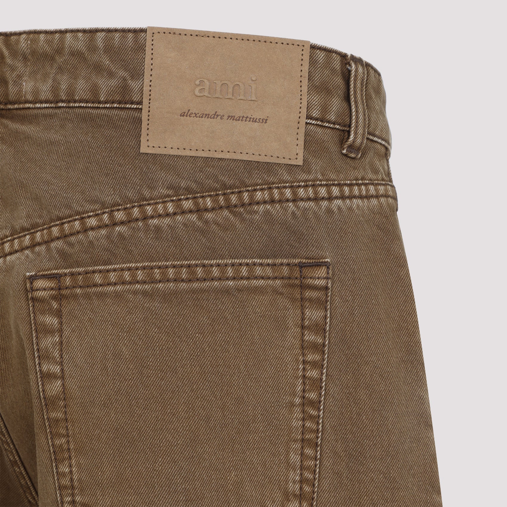 Ami Paris Jeans - Brown | dd76787c96397515f3cff5a1dec705532da06ada