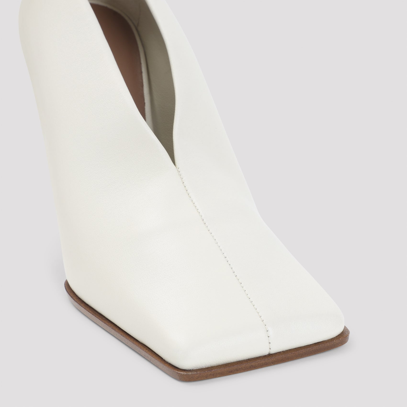 AlaÏA Pumps - Nude & Neutrals | 8006db8161ef7d8bcb04792c2c3e0c5209e5f134