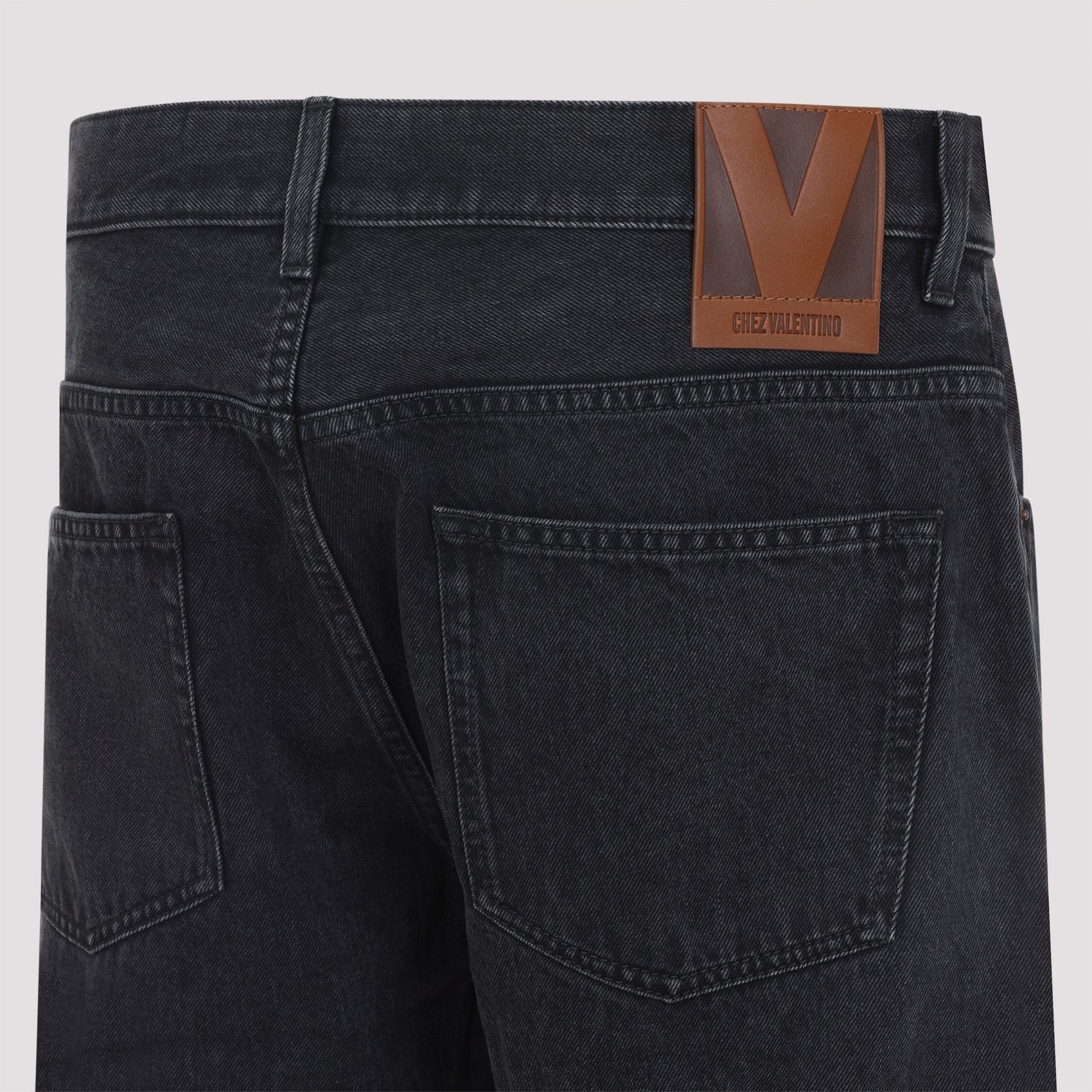 Valentino Jeans - Black | 6f276cf470c691550981c70799e3be484c61898c