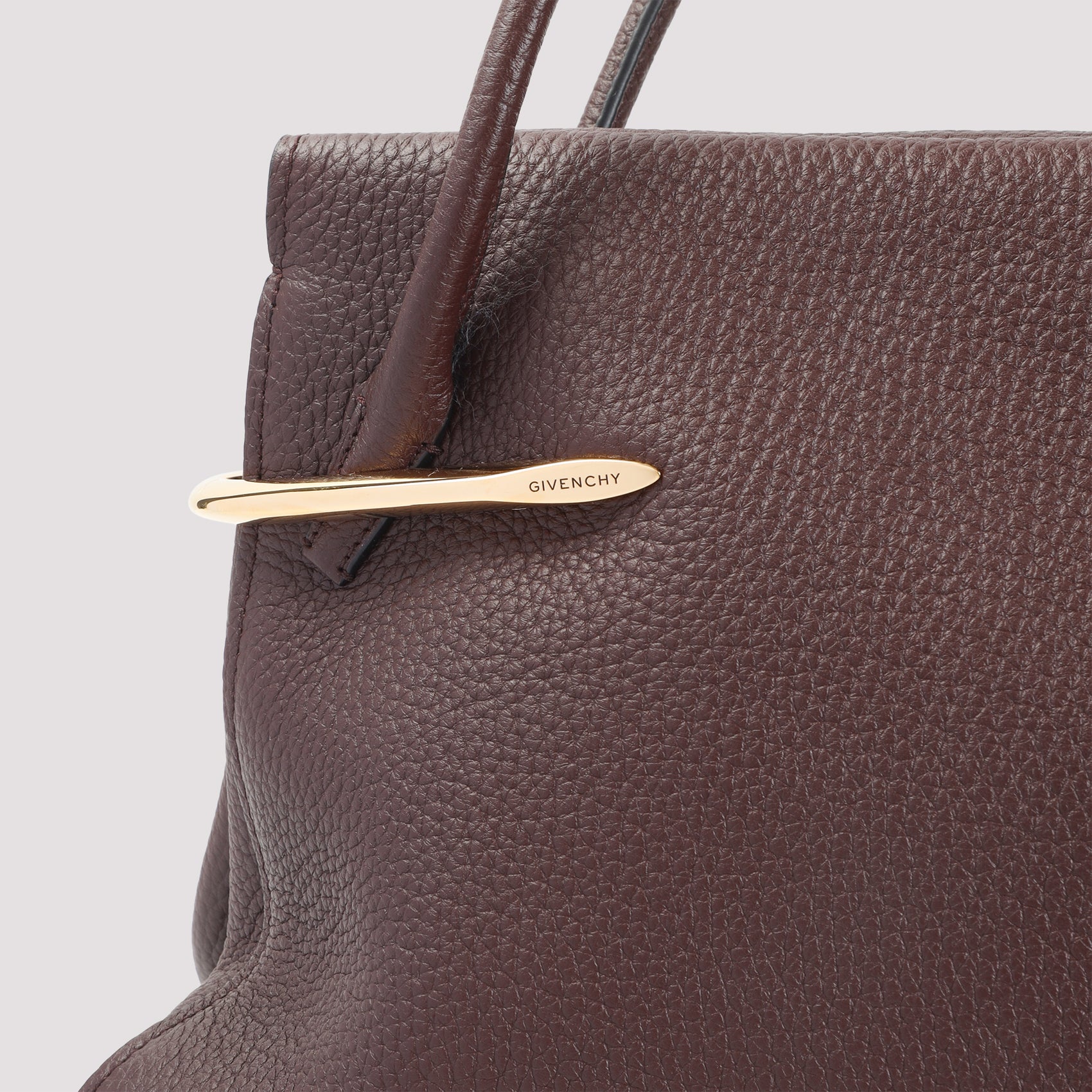 Givenchy Pinch Large Shoulder Bag - WOMEN BAGS - Givenchy - T.Luxy
