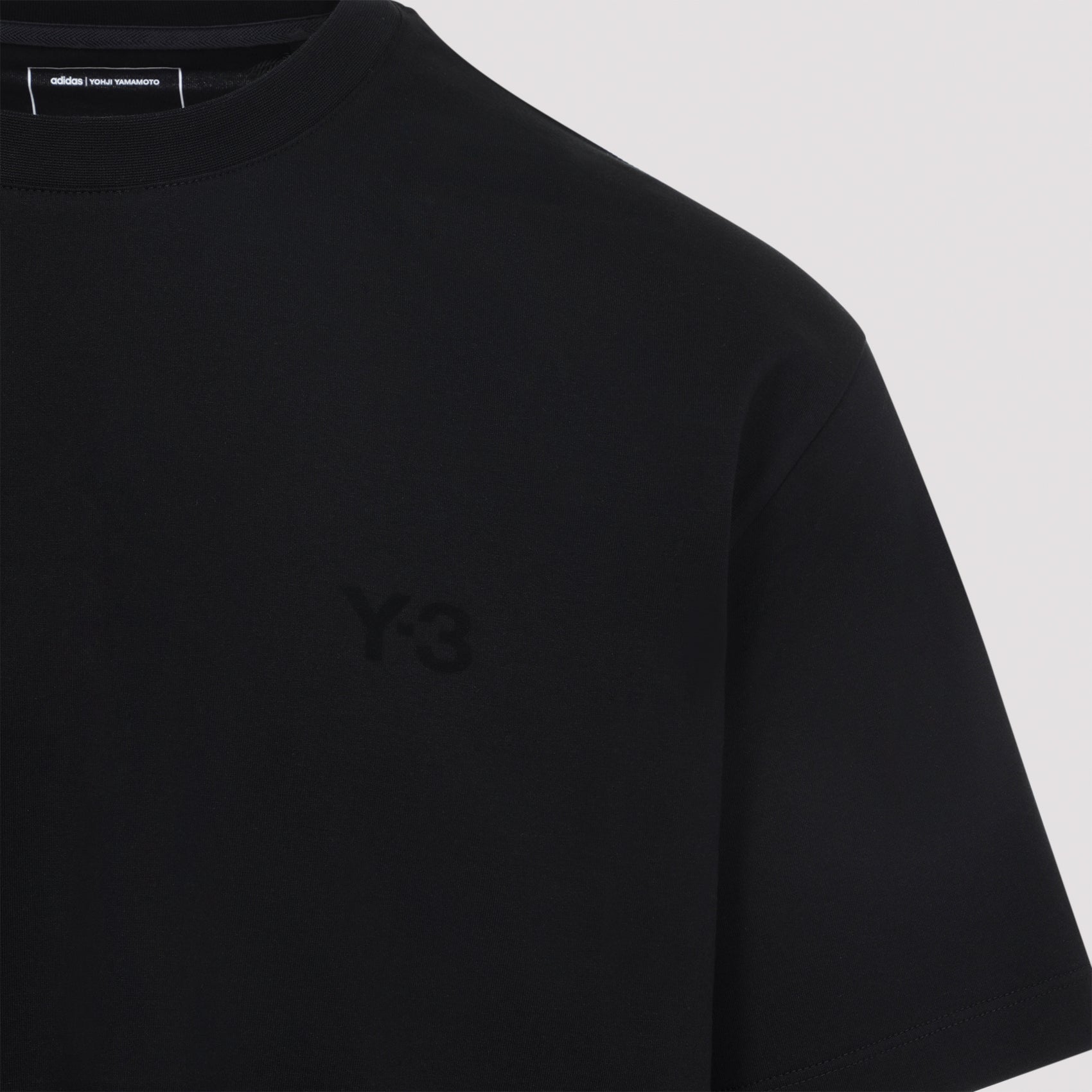Y 3 T-shirts - Black | 0d8baad4c5b5cb04b3b186f533a3994eff3e35b4