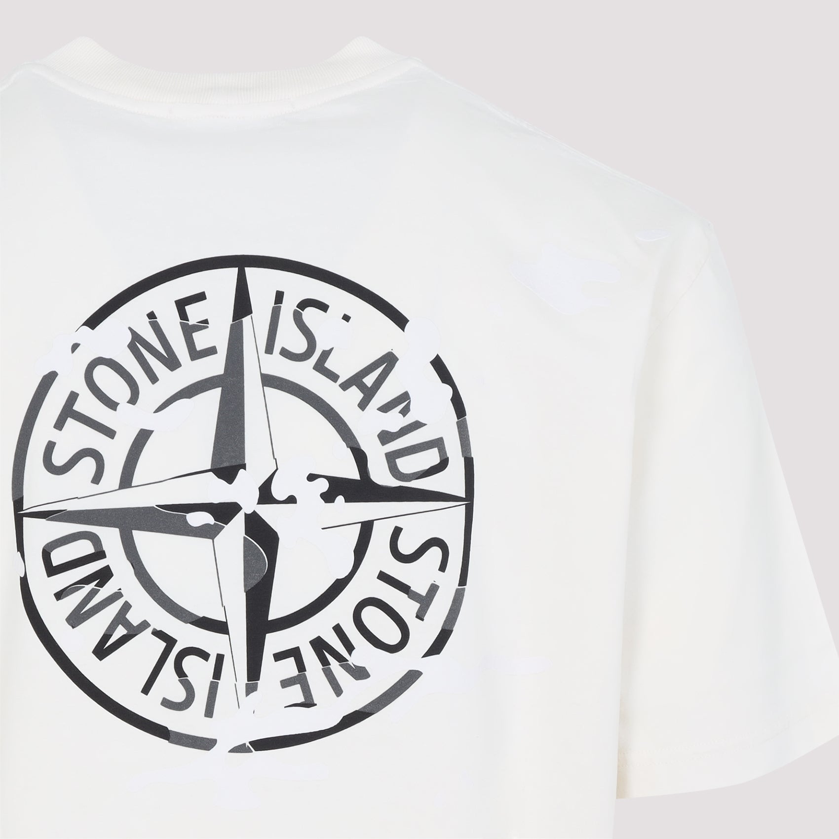 Stone Island T-shirts - Nude & Neutrals | 83873a477ff74546d38227367598a347cfd69e5c