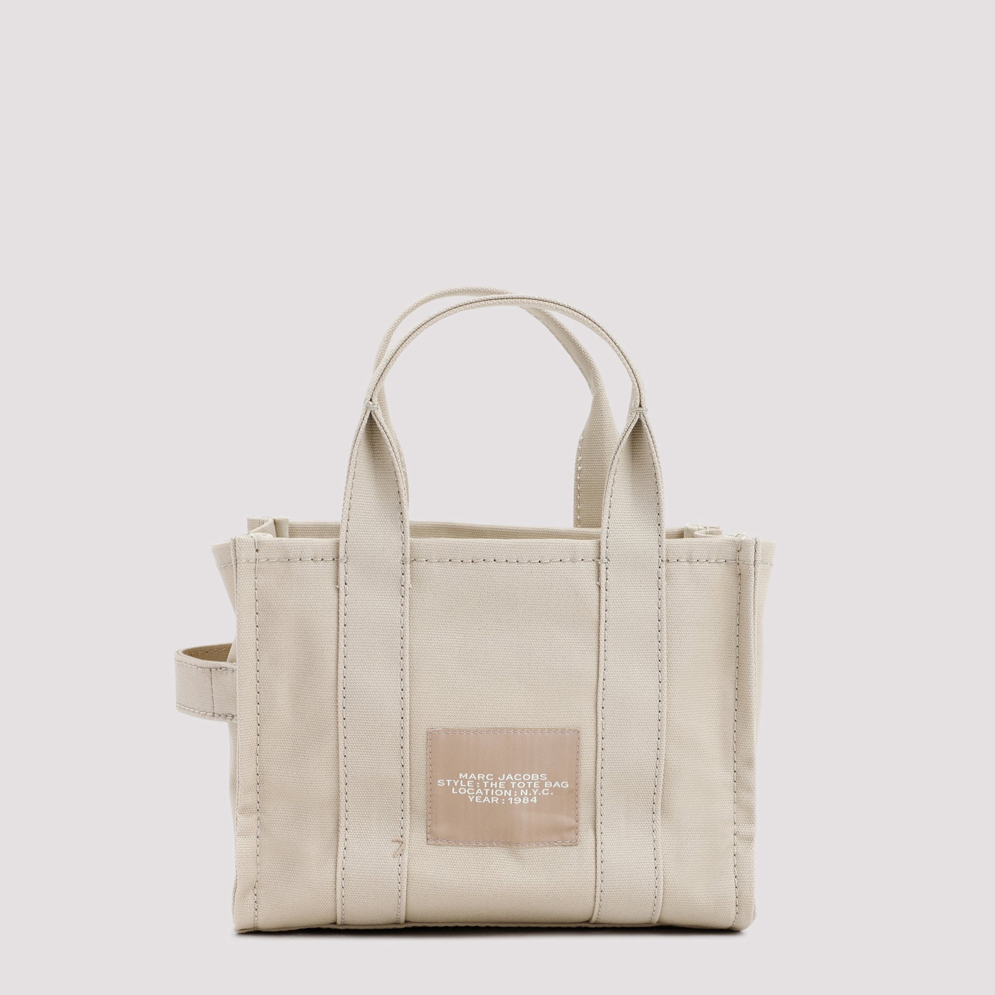 Marc Jacobs Totes - Nude & Neutrals | 5fbadfdf9aba2f298c9903f82debc65bc576983d