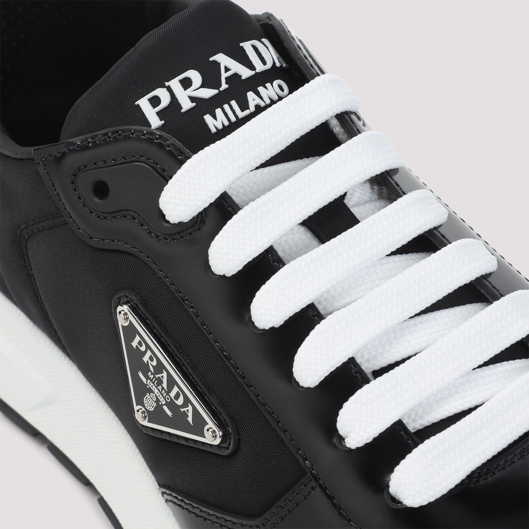 Prada Sneakers - Black | f7214cd1405c4198ef282b16ecc5c007e2db4031