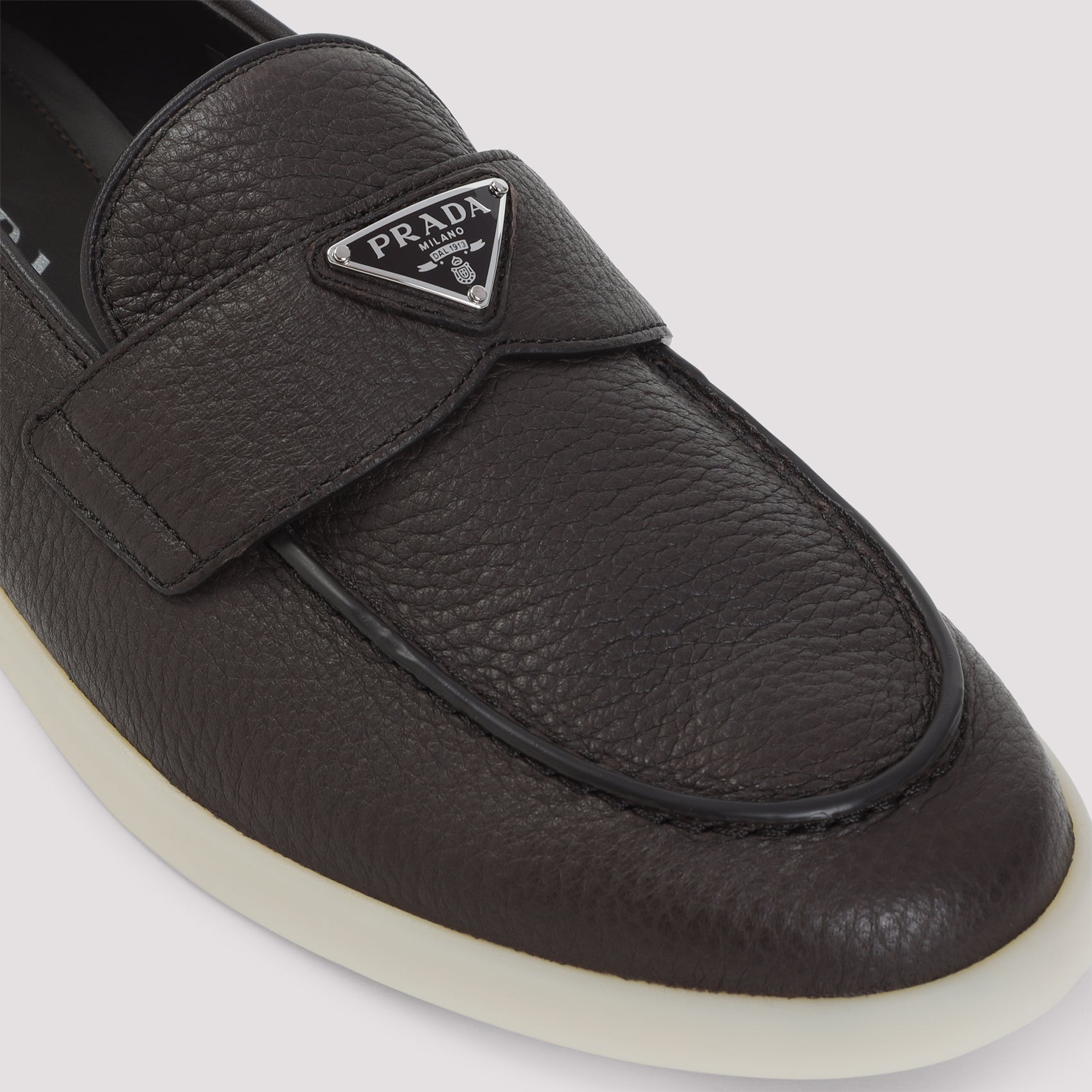 Prada Loafers - Brown | 8ad242cee8987e537fe20e707a28e613529edaa2