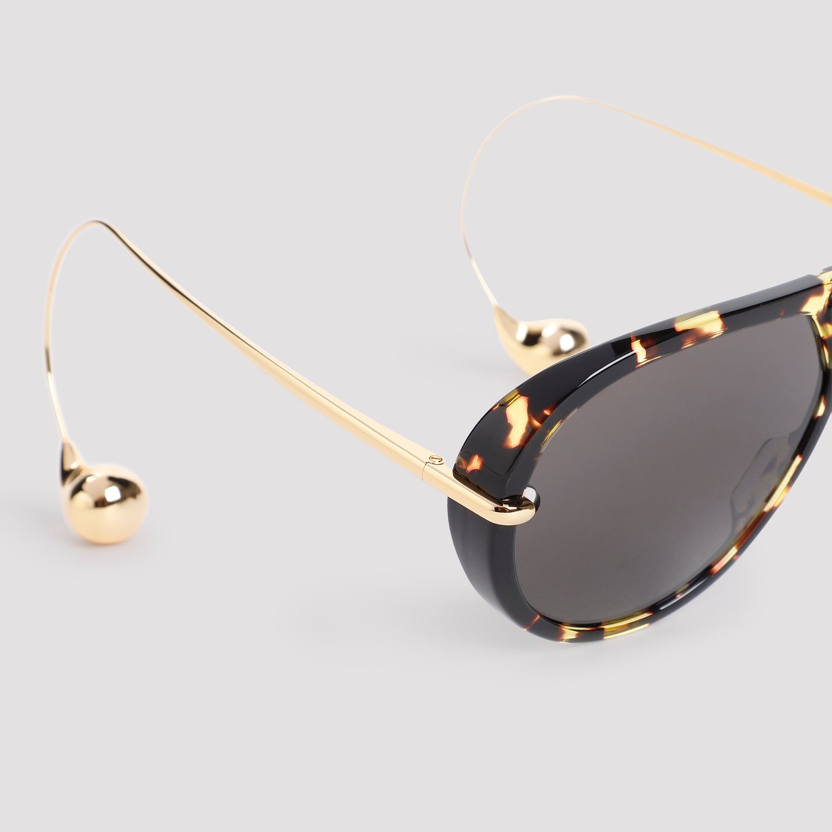 Bottega Veneta Sunglasses - Nude & Neutrals | d9995b015649f4ecf415de7d441a6a6eb37cb270