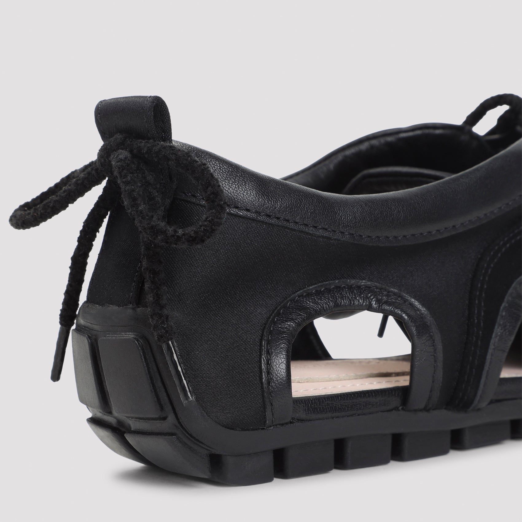 Simone Rocha Sneakers - Black | 9b8b0ab01eee45e1275e4f95e6ca8a6dfe5e1b34