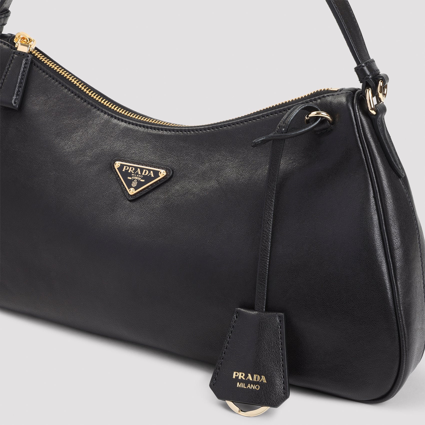Prada Shoulder Bags - Black | 05db6c5626d3757ea81e1b187e09906c389ed6f4