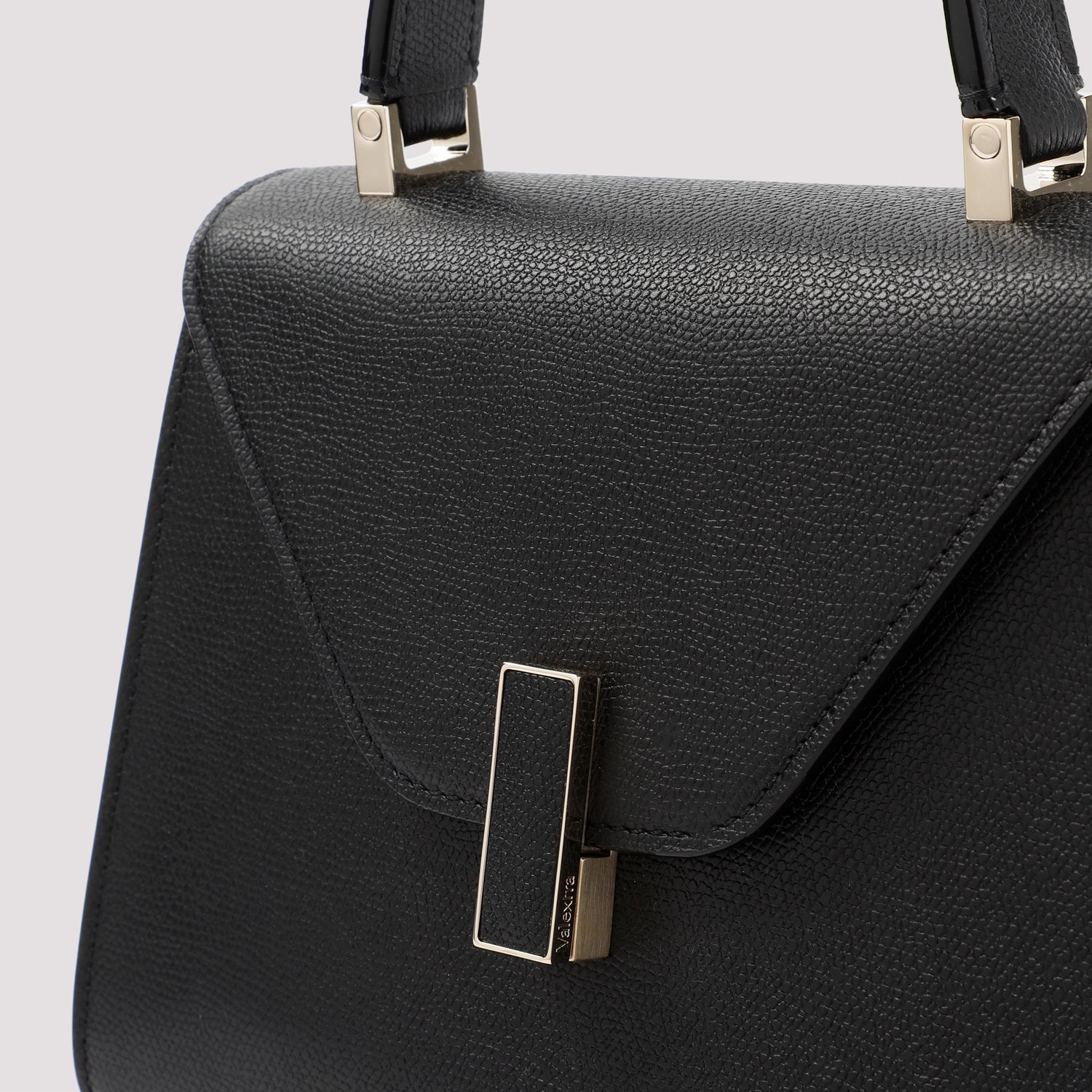 Valextra Handbag - Black | 65daade8fc4e6c1ff5562aaab66e5b7fc5bec5a1
