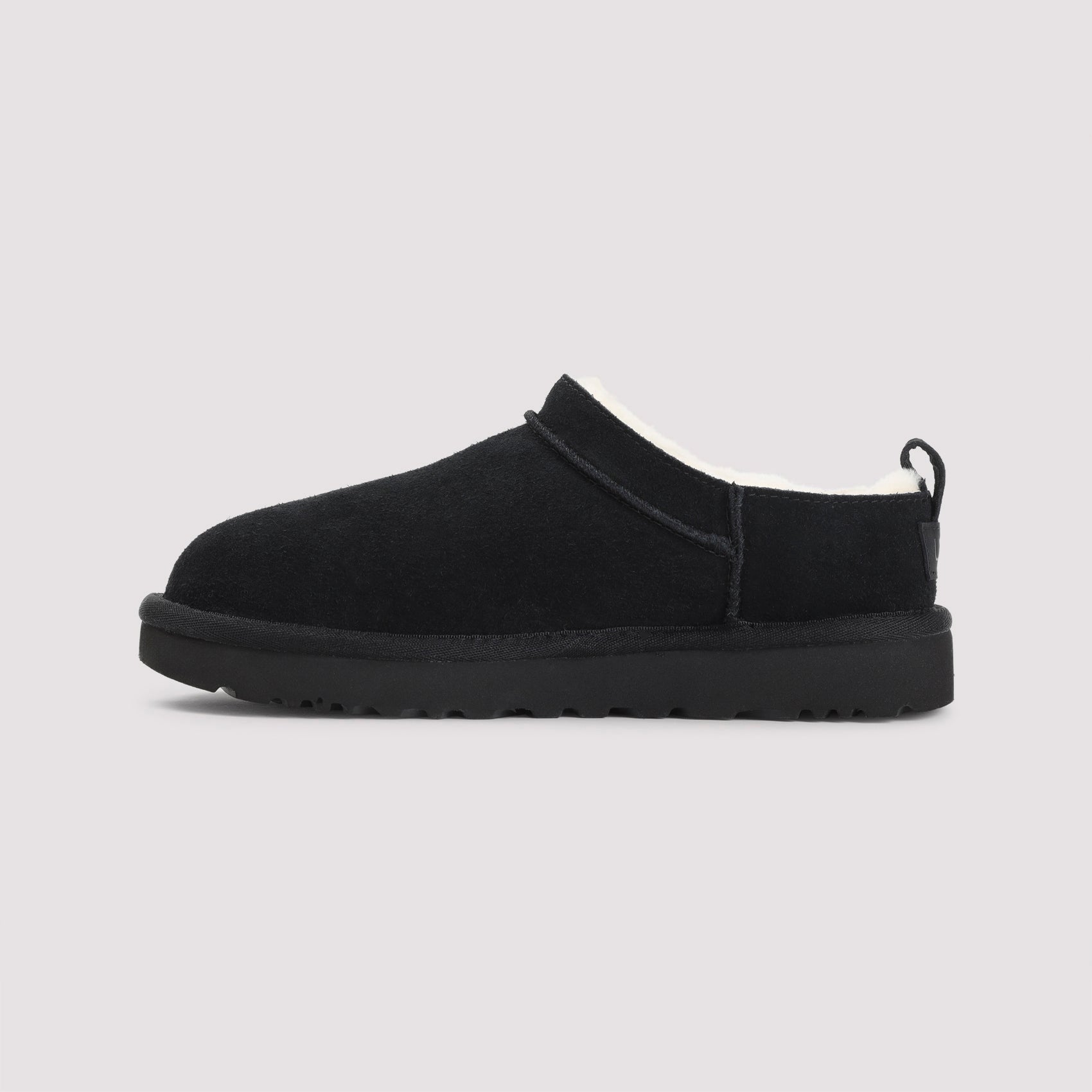 Ugg Boots - Black | bd64156c821082e6fa8d2933a648f3d4326059a0
