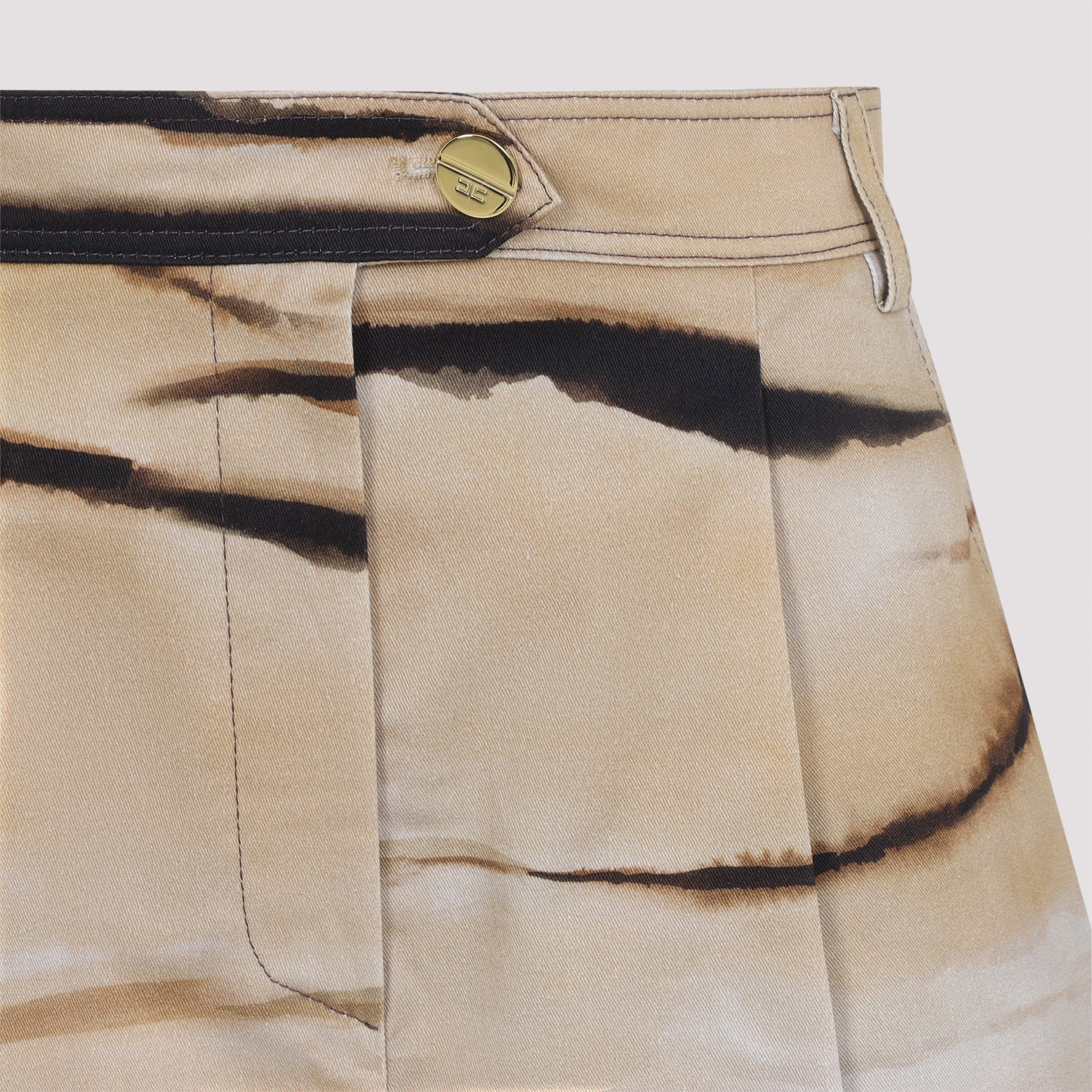 Elisabetta Franchi Bermuda - Nude & Neutrals | 735dcd23a9caa66a9e4fd7102472912056eeb903
