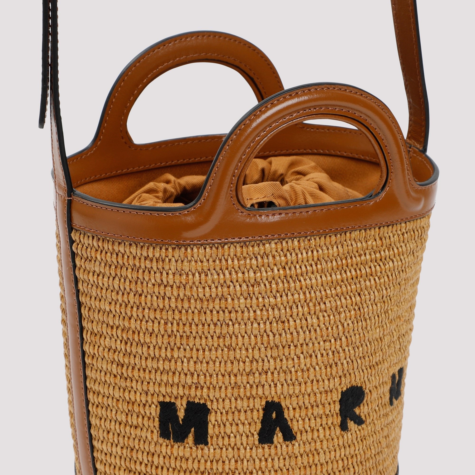 Marni BAG - Nude & Neutrals | e11958eb20c1316f9102cd8df8833605797e783b
