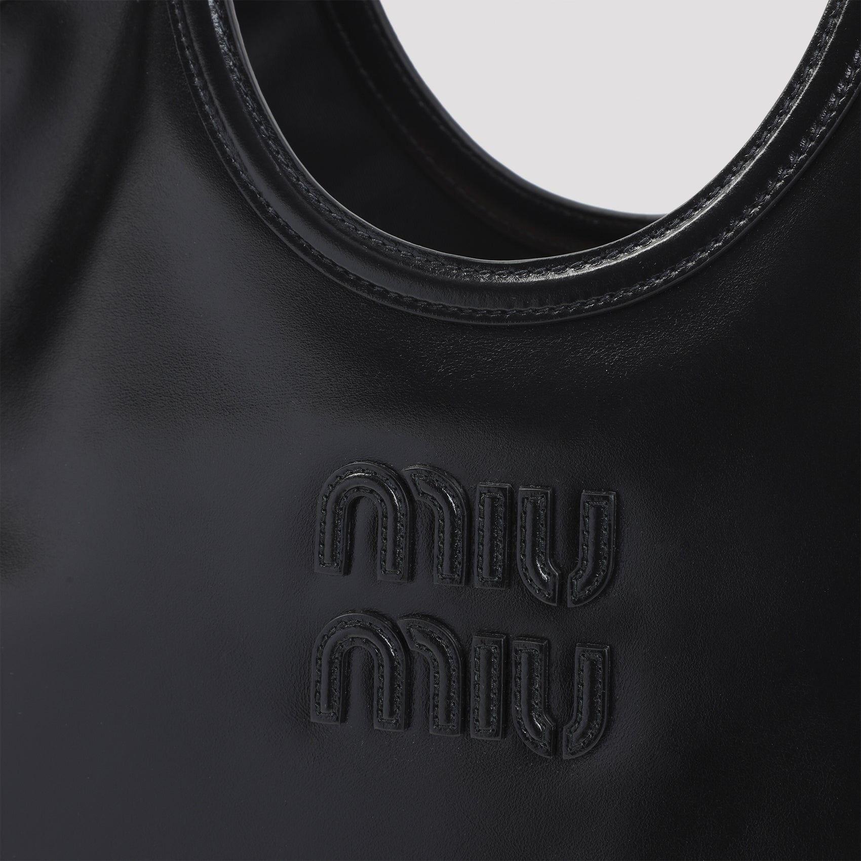 Miu Miu Handbag - Black | 8a073745d0b0437e7a195066a5d467976ac42fe6