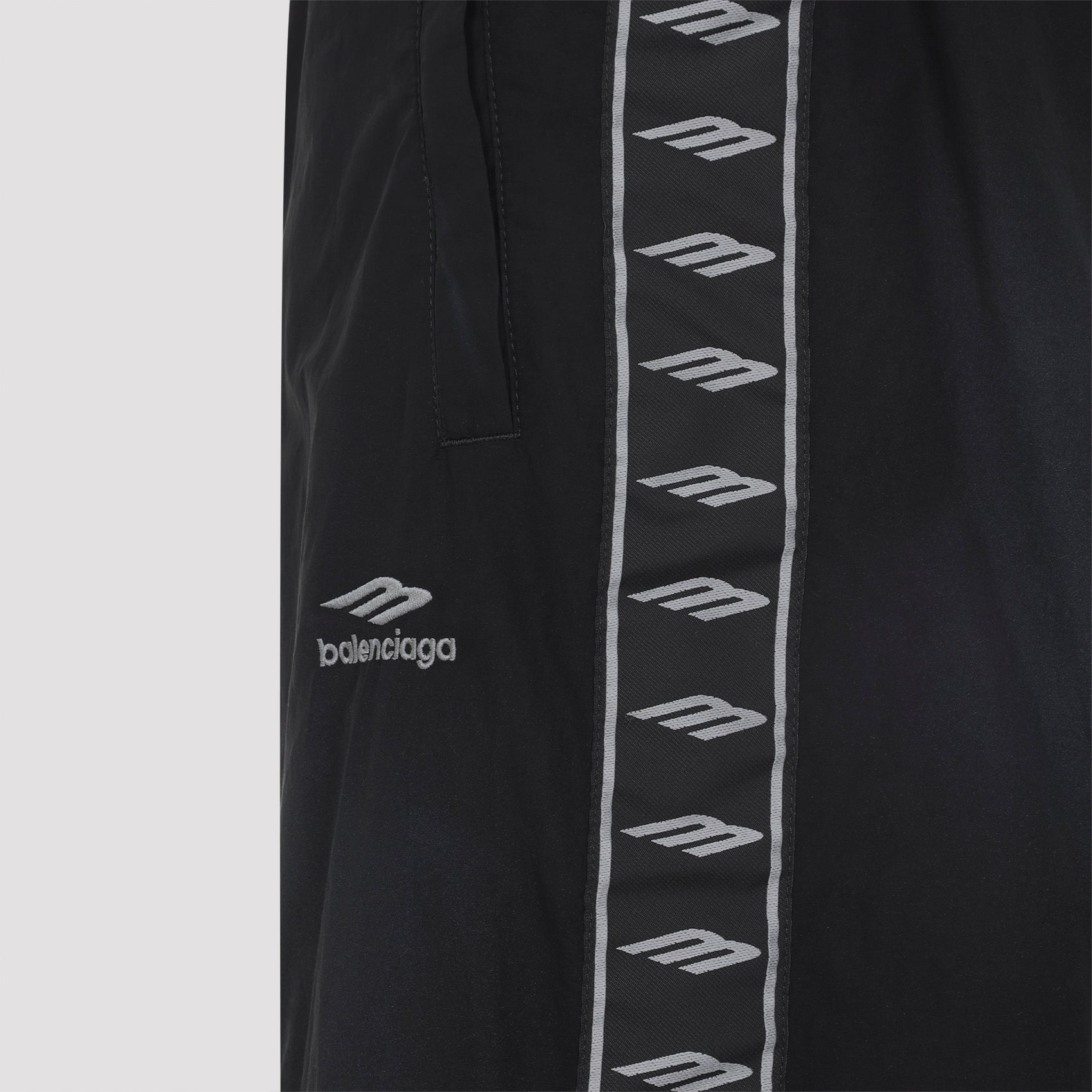 Balenciaga Track pant - Black | b29d19361070bd2c5346fea211c472919205acb7
