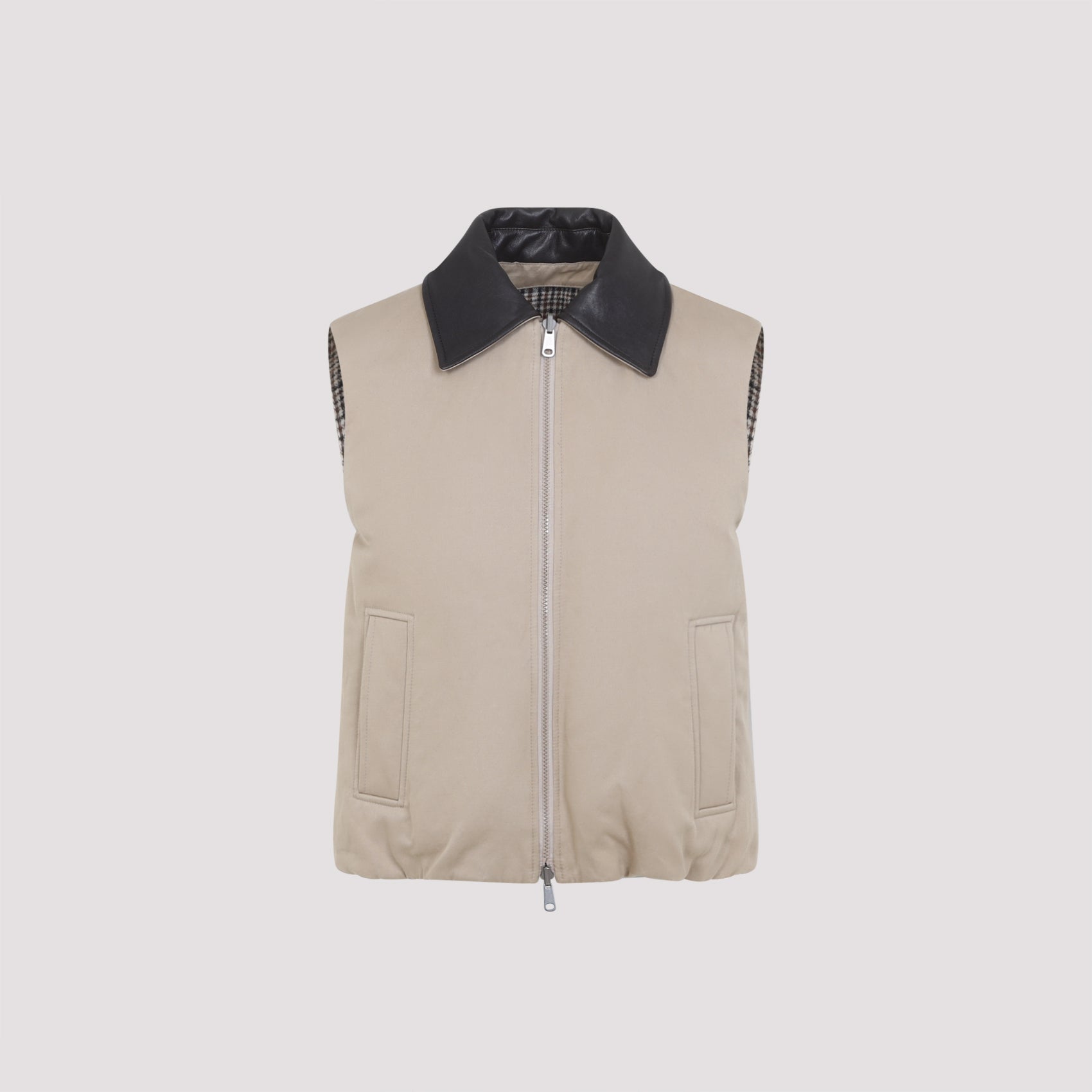 Brunello Cucinelli Gilet - Nude & Neutrals | b086ee0d43bd5ec20ce0ed547fb988d002ebbe61