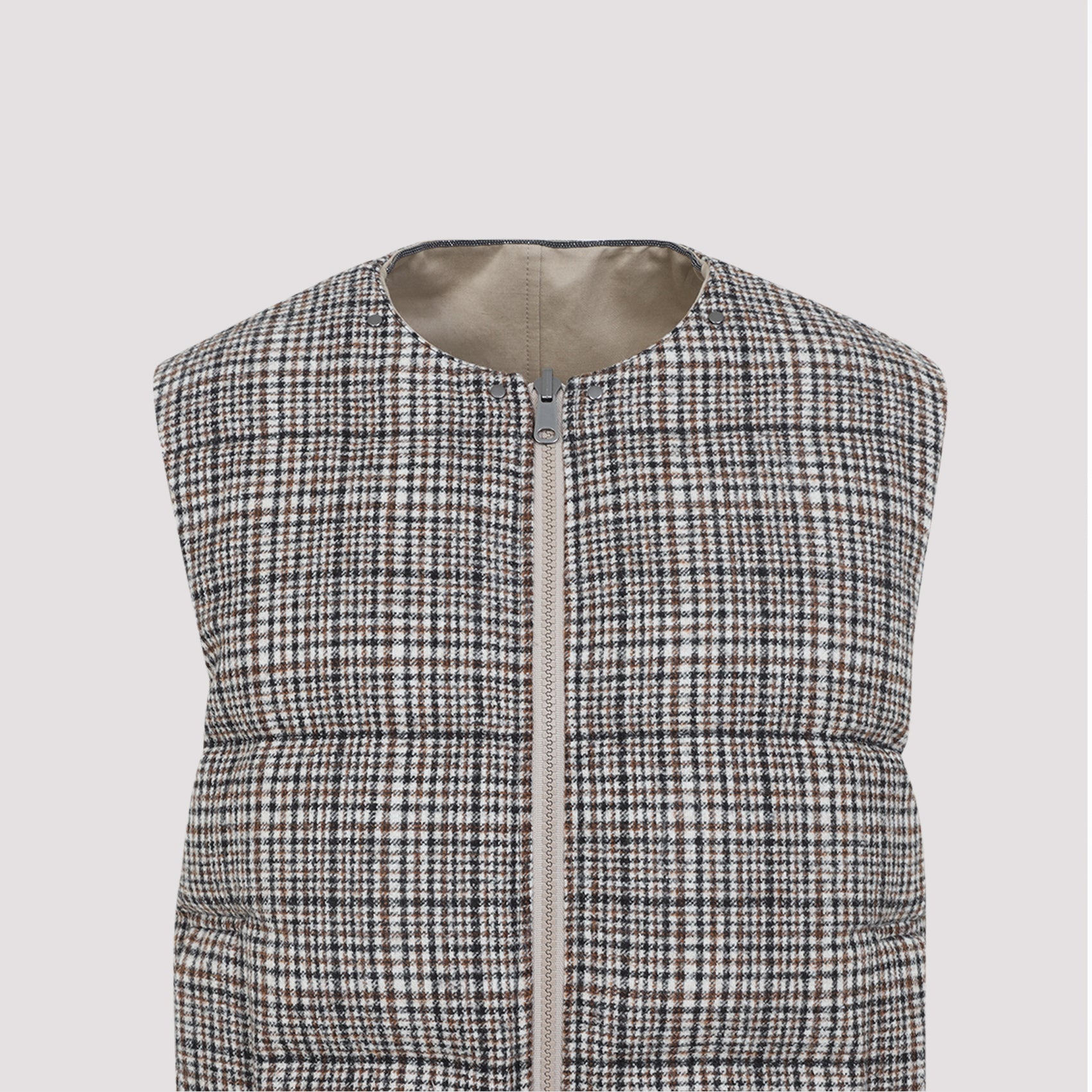 Brunello Cucinelli Gilet - Nude & Neutrals | 7d12e5192ef2442d54b7ef8e1b4cdd22aa30e81d