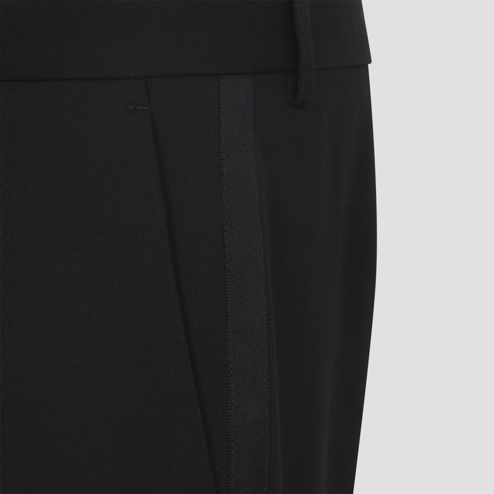 Balenciaga Straight - Black | 72f91a361f45d22f3b6036cb8702eef530bd642d