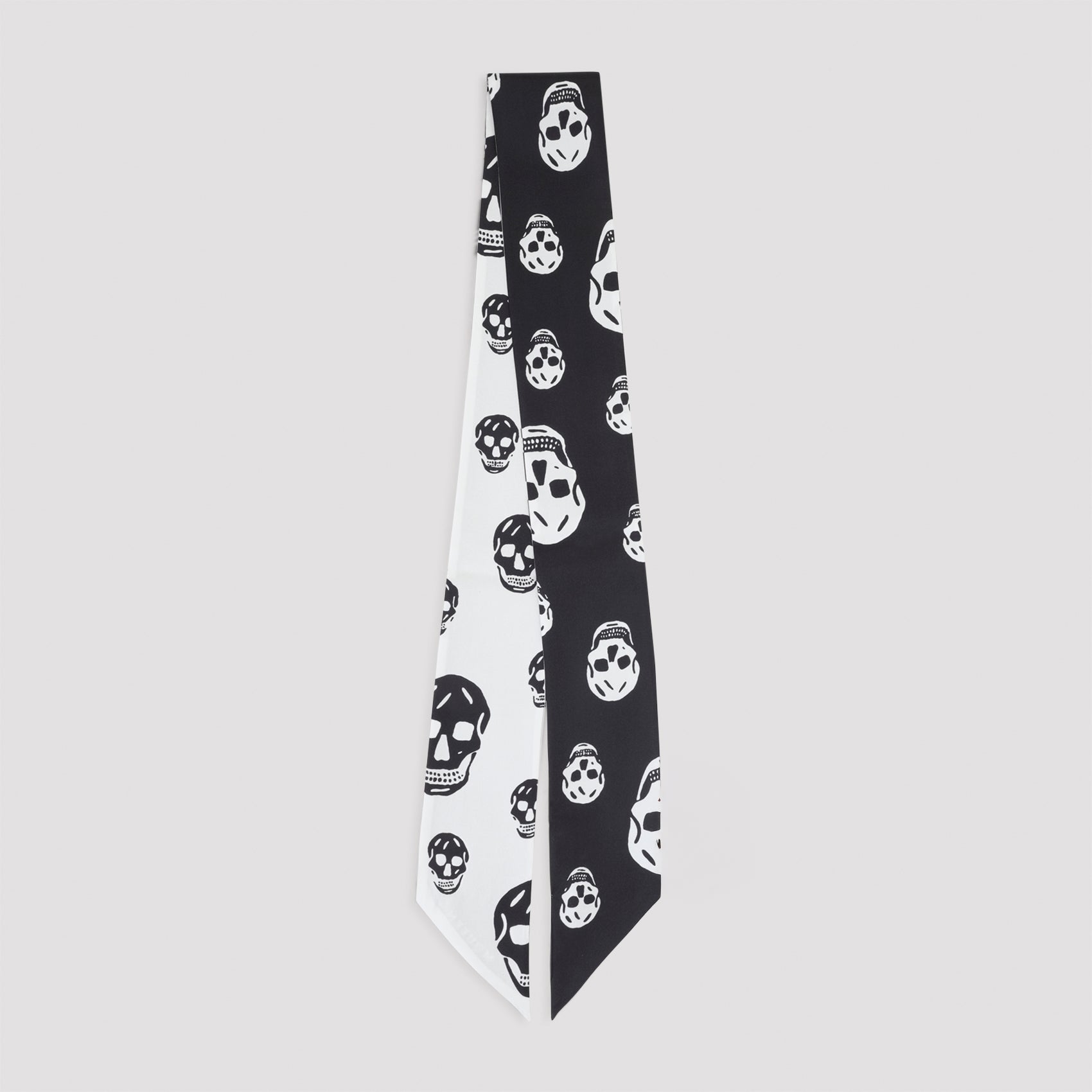 Alexander Mcqueen Scarves - Black | 8693c6ad88338435728af6ccd729e6a488ad191a