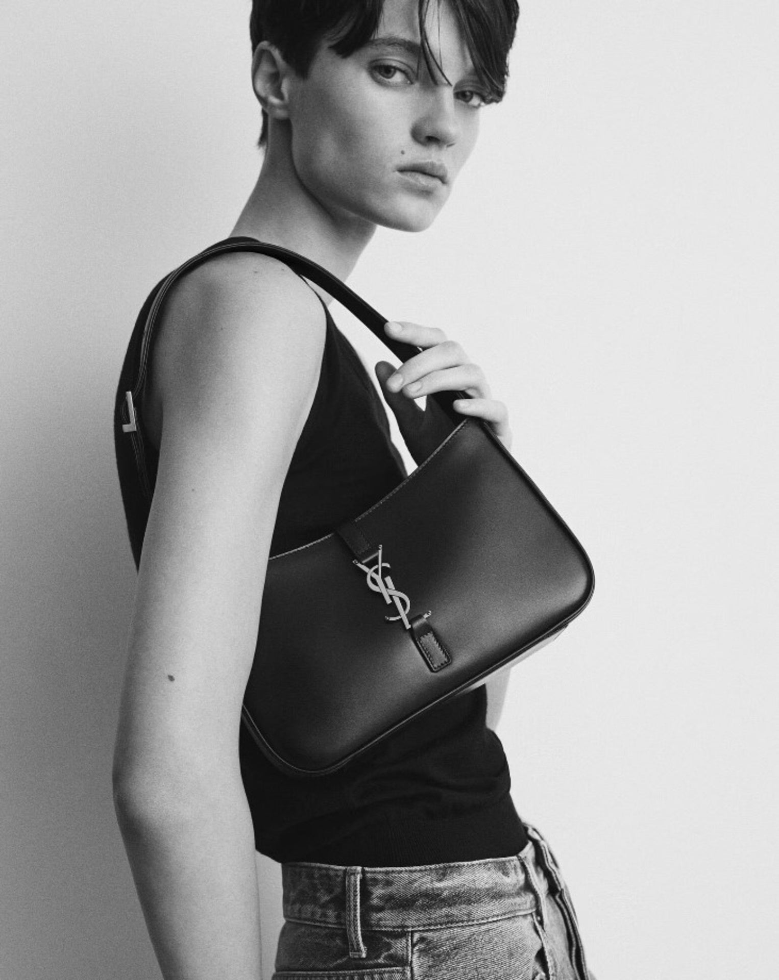 Saint Laurent Le 5 à 7 Hobo Leather Bag - WOMEN BAGS - SAINT LAURENT - T.Luxy